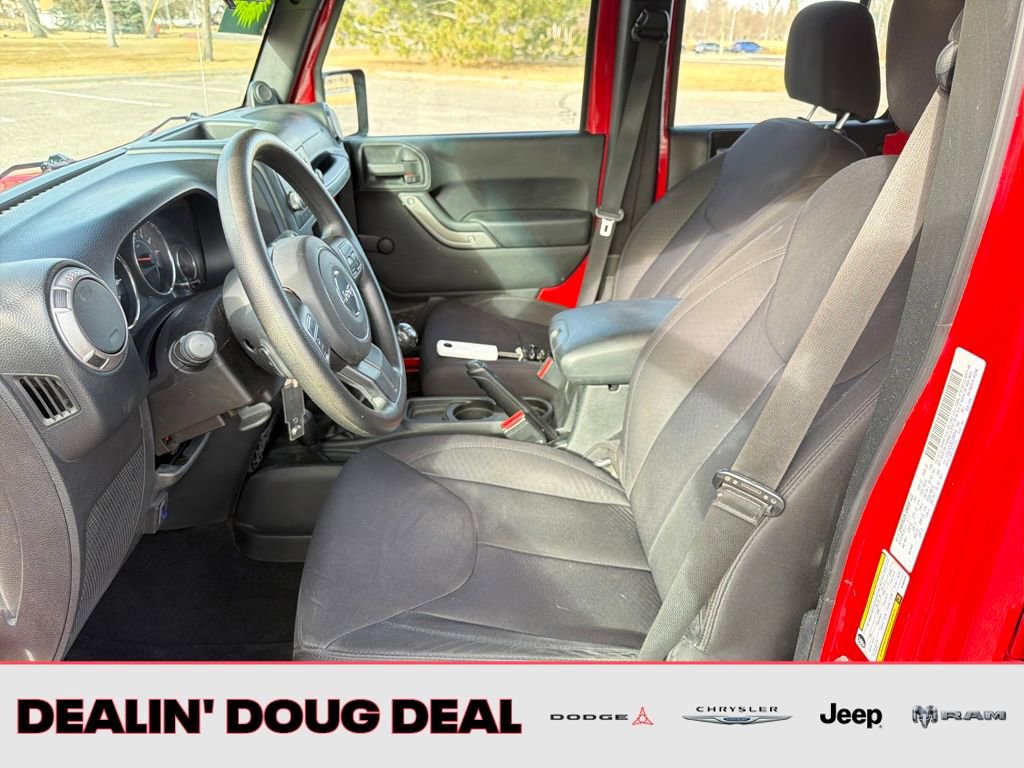 Used 2013 Jeep Wrangler Unlimited Sport AWD/4WD image 9