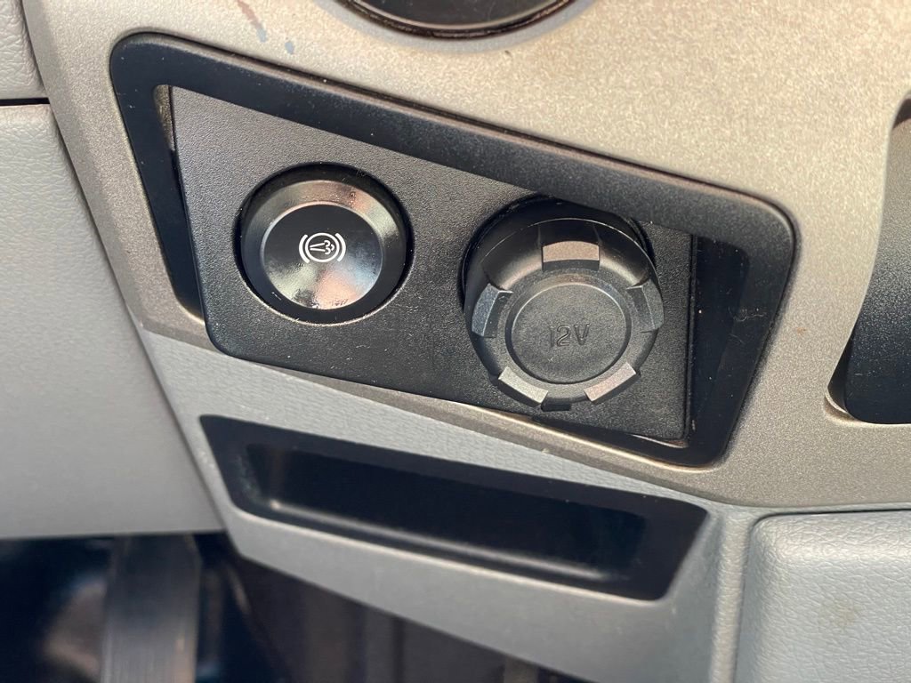 Used 2015 Ford F250 XLT w/ XLT Premium Package image 23