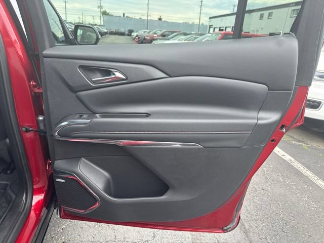 Used 2024 Chevrolet Traverse RS w/ LPO, Floor Liner Package AWD/4WD image 27