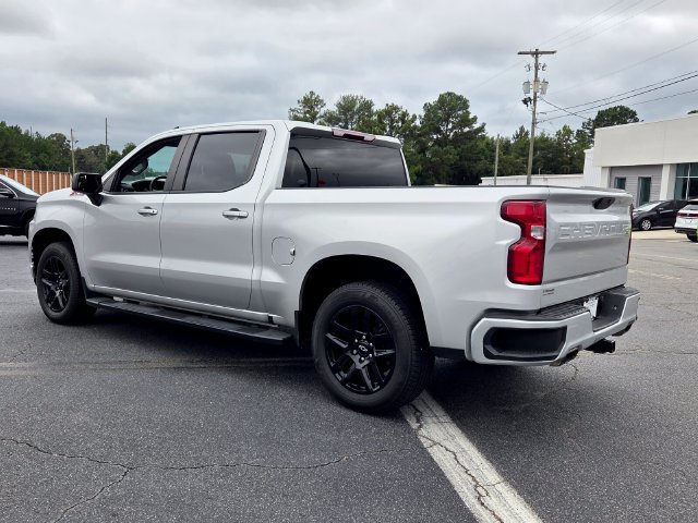 Used 2022 Chevrolet Silverado 1500 RST w/ LPO, Blackout Package AWD/4WD image 9