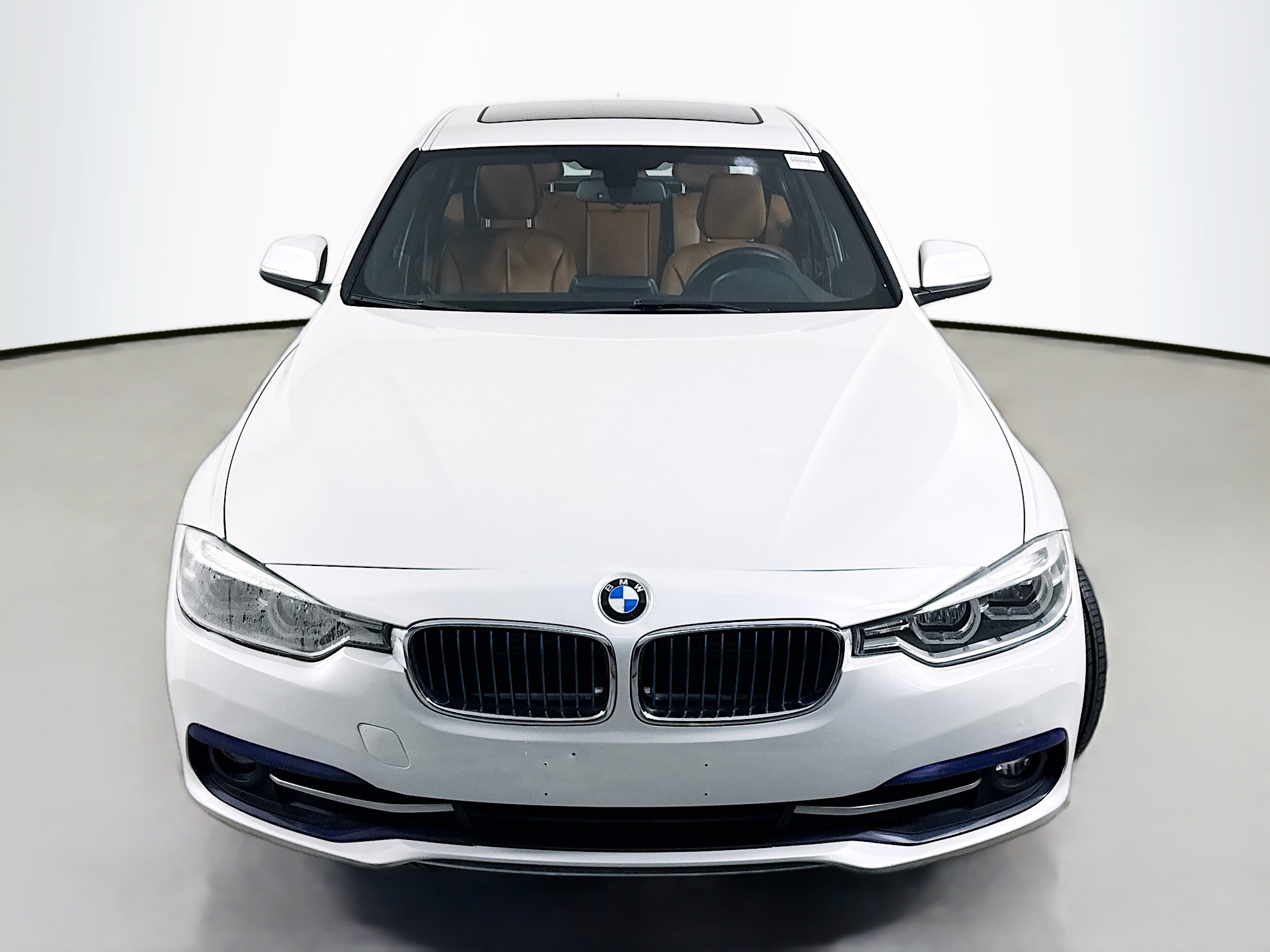 Used 2017 BMW 330e image 2