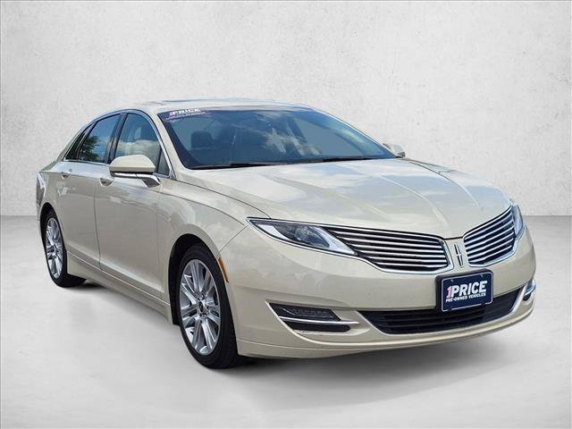 Used 2015 Lincoln MKZ Hybrid w/ Equipment Group 201A Select FWD image 3