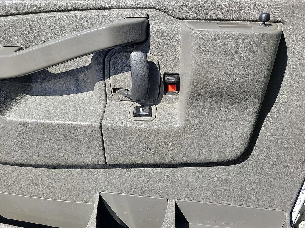 Used 2020 Chevrolet Express 3500 LT w/ LT Preferred Equipment Group image 12