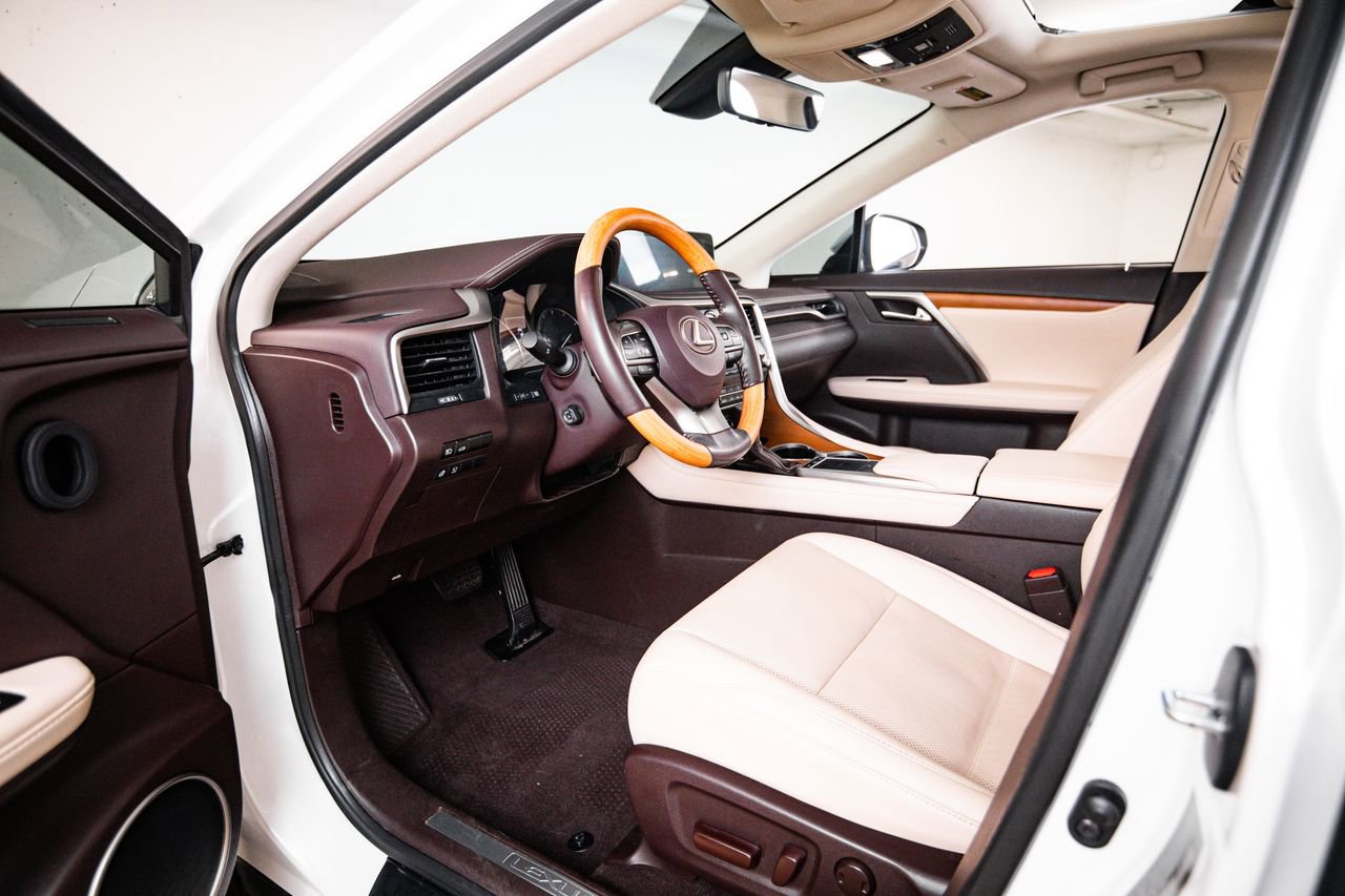 Used 2020 Lexus RX 350 FWD w/ Premium Package image 4