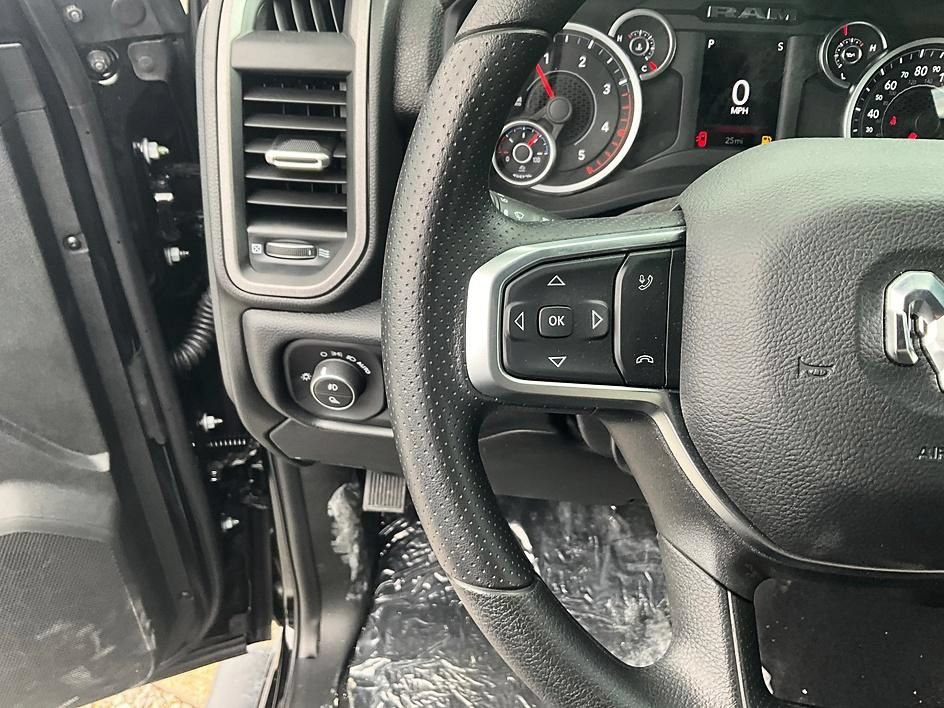 New 2026 RAM 2500 Warlock AWD/4WD image 38