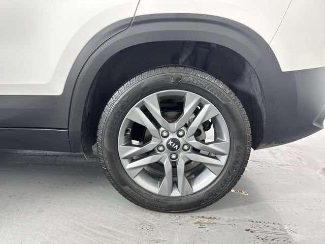 Used 2021 Kia Seltos S FWD image 5