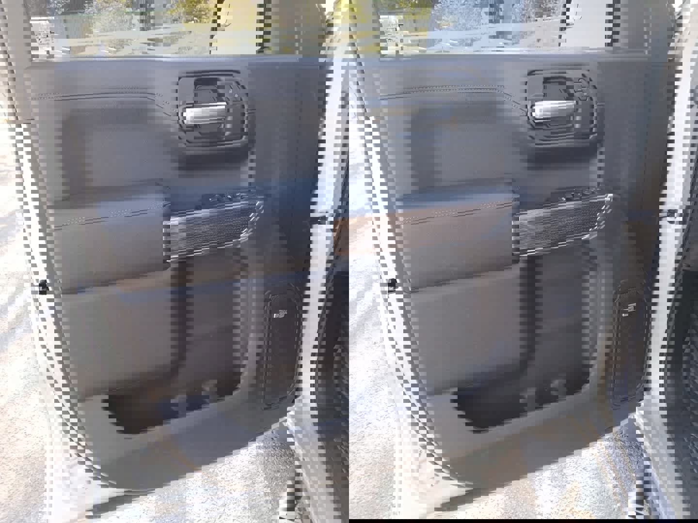 Used 2020 Chevrolet Silverado 1500 RST w/ Texas Edition image 15