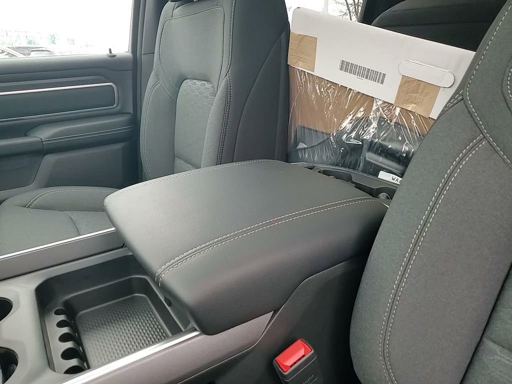 New 2026 RAM 1500 Big Horn AWD/4WD image 33