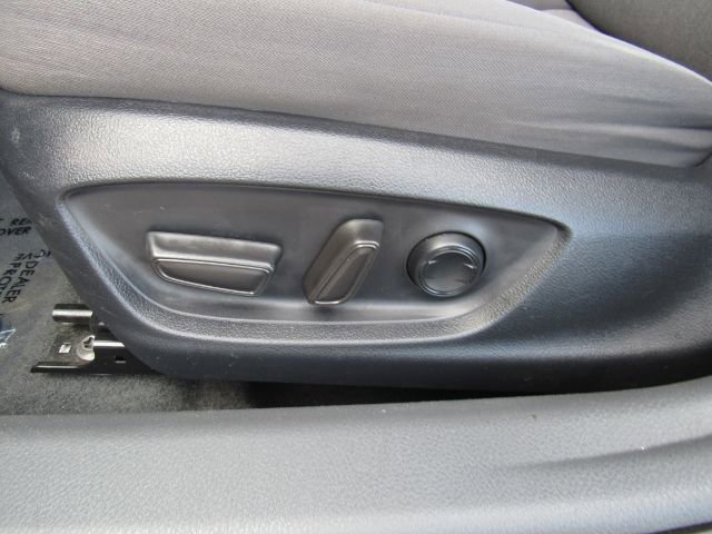 Used 2022 Toyota Camry LE image 26