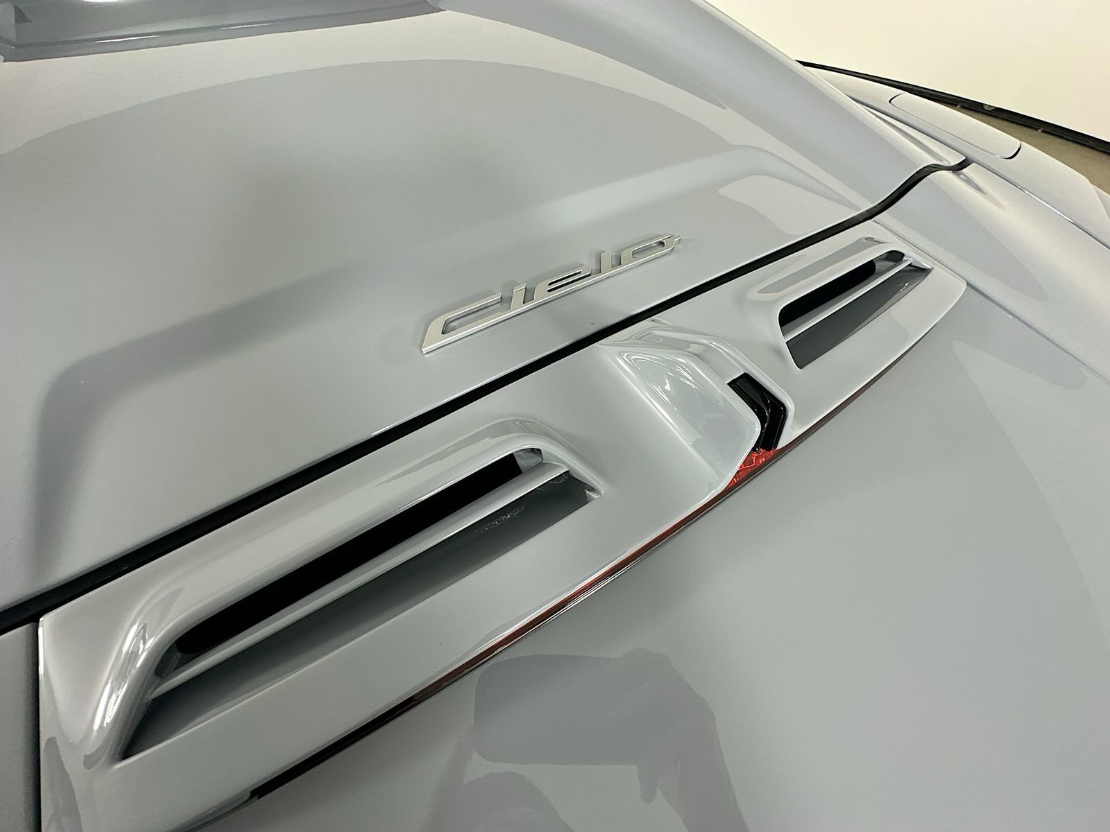 Used 2023 Maserati MC20 Spyder RWD image 42