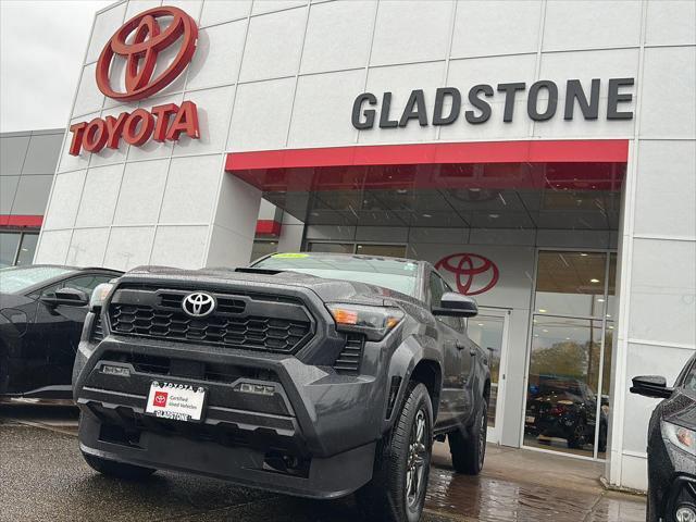 Certified 2025 Toyota Tacoma TRD Sport AWD/4WD image 4