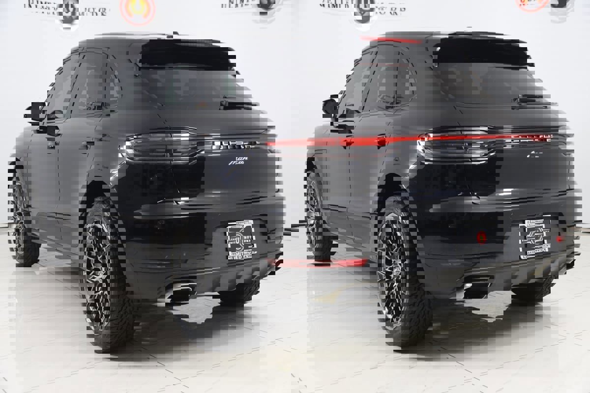 Used 2020 Porsche Macan image 4