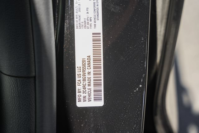 New 2027 Chrysler Pacifica Select FWD image 49