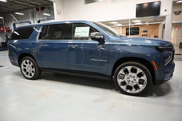 New 2026 Chevrolet Suburban High Country w/ LPO, Chrome Package AWD/4WD image 4