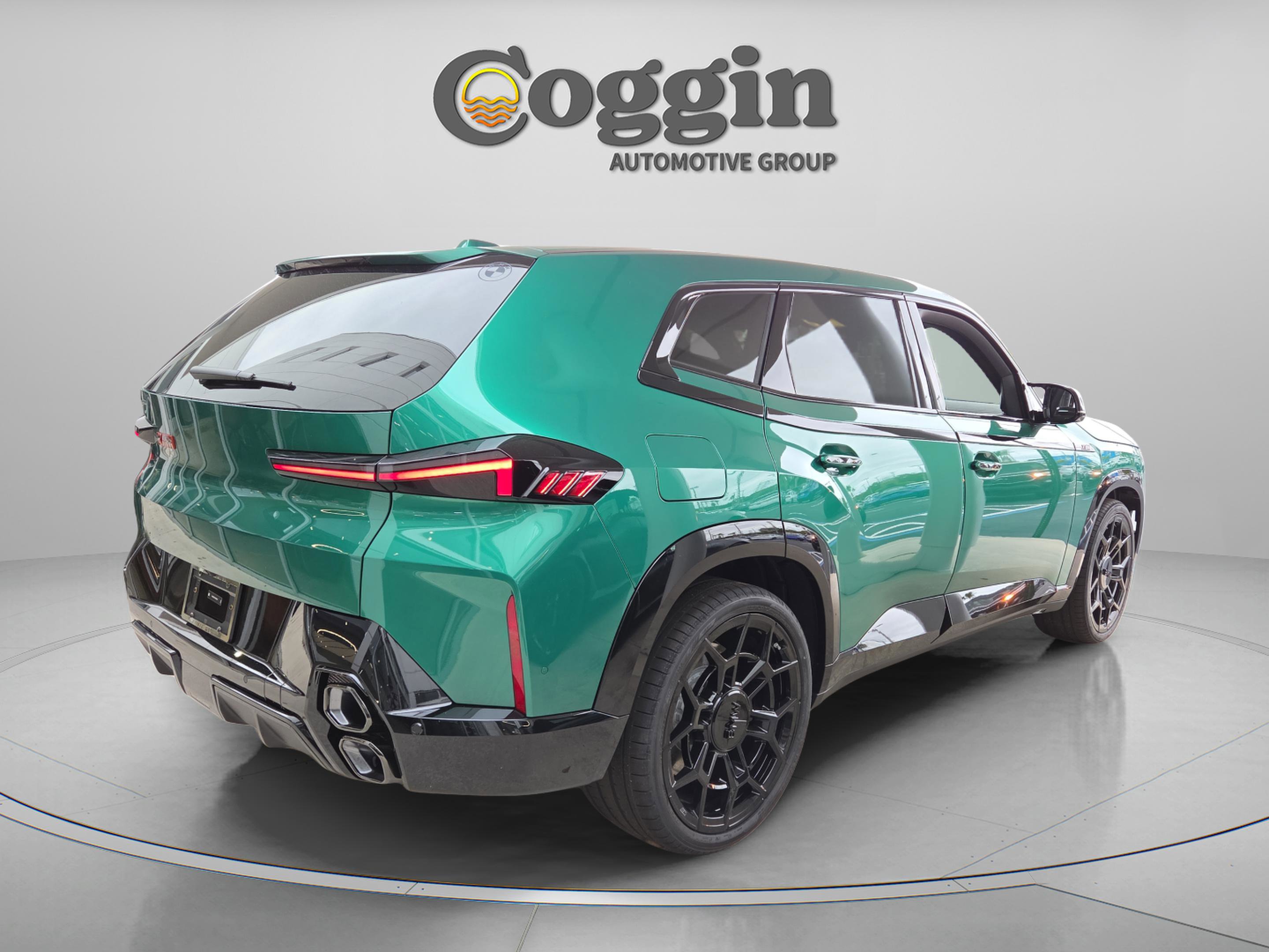 New 2026 BMW XM Label Red image 4