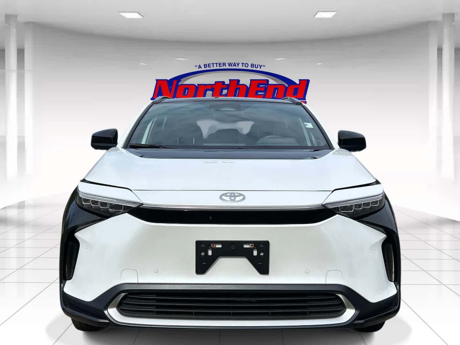 Used 2023 Toyota bZ4X AWD w/ Weather Package image 8
