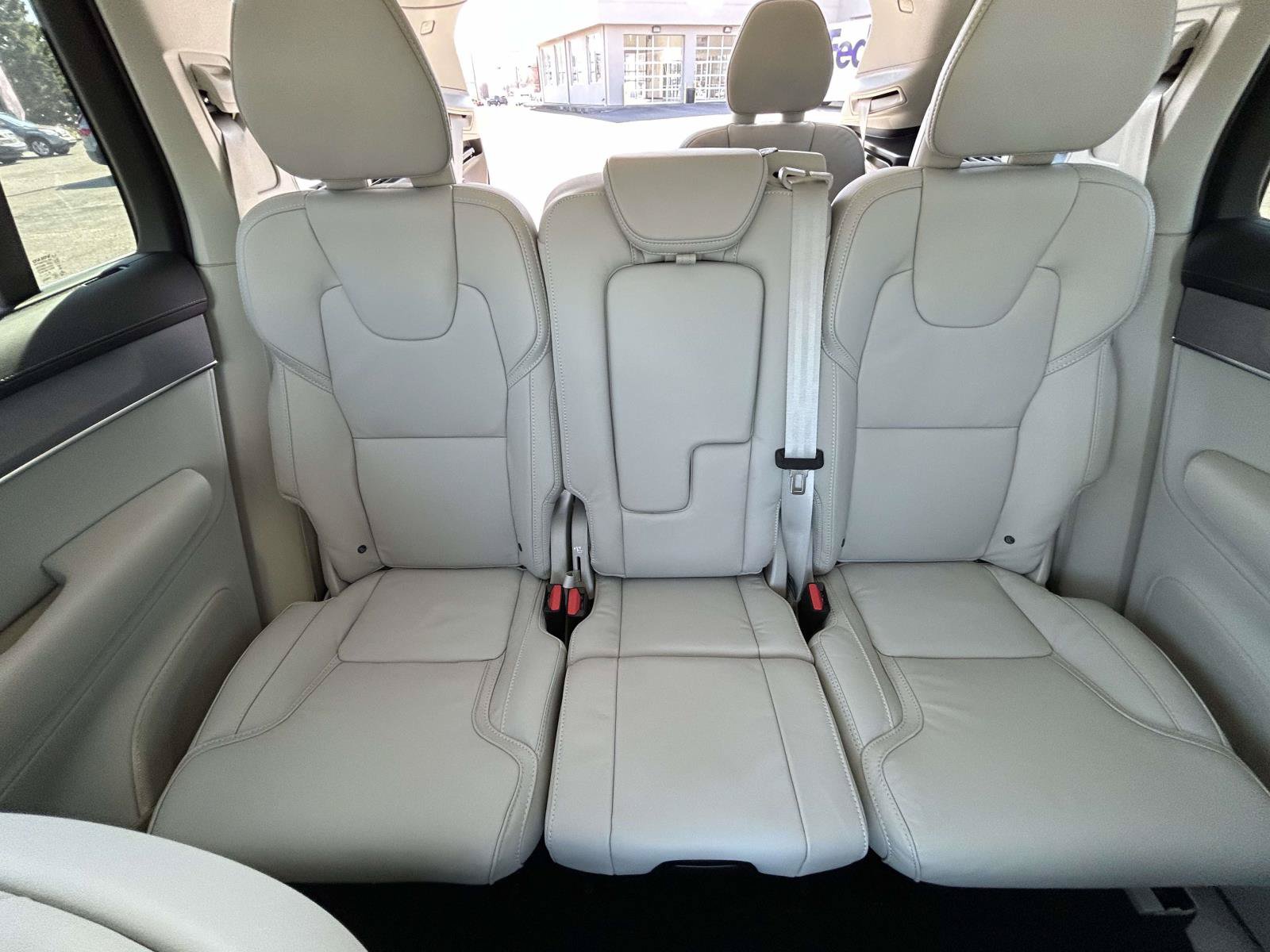 New 2026 Volvo XC90 B6 Ultra w/ Protection Package Premier AWD/4WD image 33