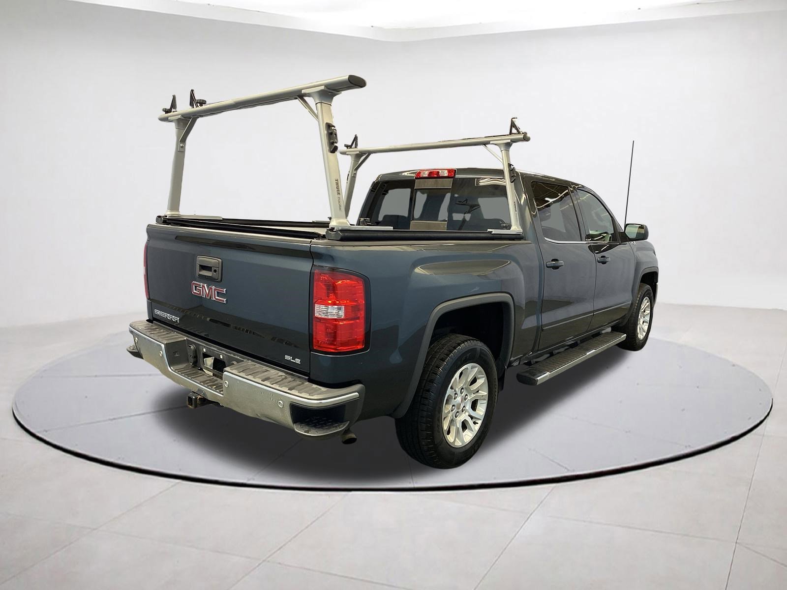 Used 2017 GMC Sierra 1500 SLE w/ SLE Value Package image 6