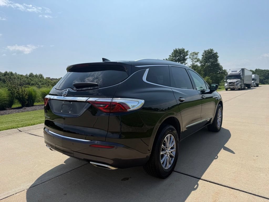 Used 2023 Buick Enclave Essence w/ Trailering Package, 5000 lbs. FWD image 3