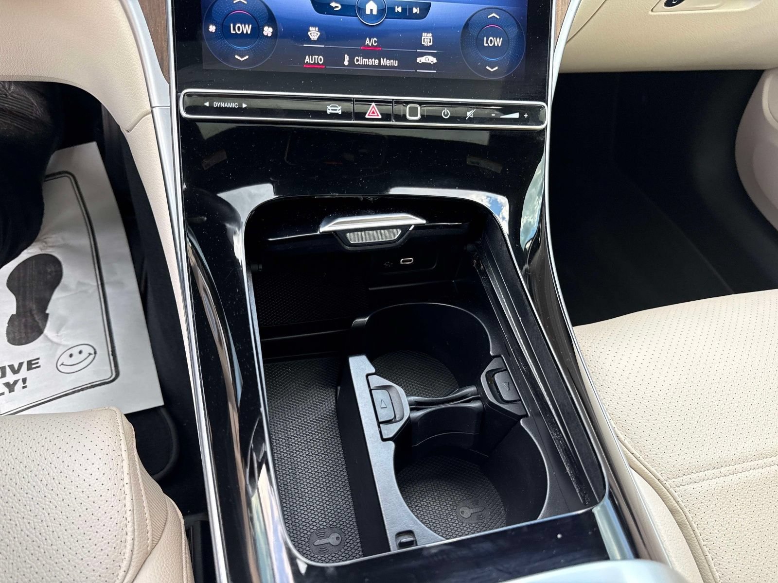 Used 2022 Mercedes-Benz C 300 Sedan image 27