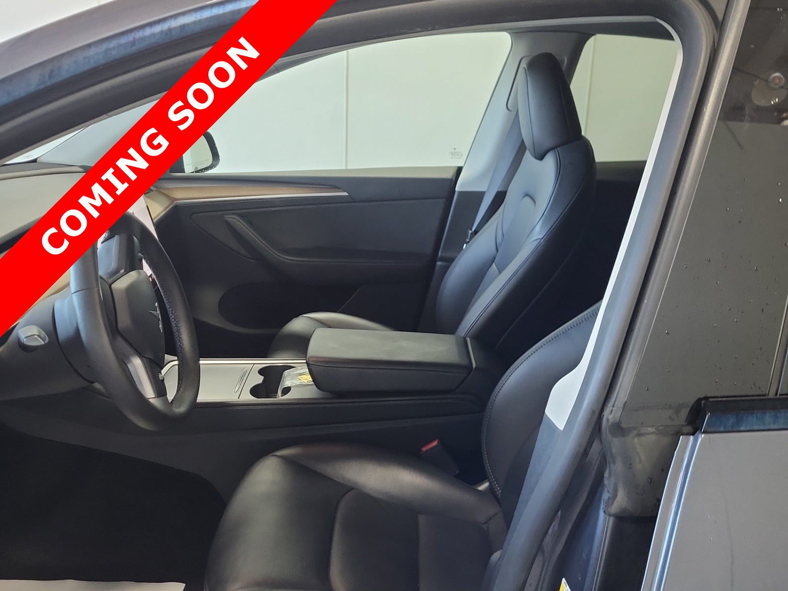 Used 2023 Tesla Model Y Long Range AWD/4WD image 5