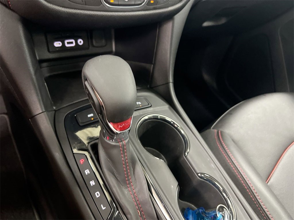 Used 2022 Chevrolet Equinox RS w/ RS Leather Package image 17