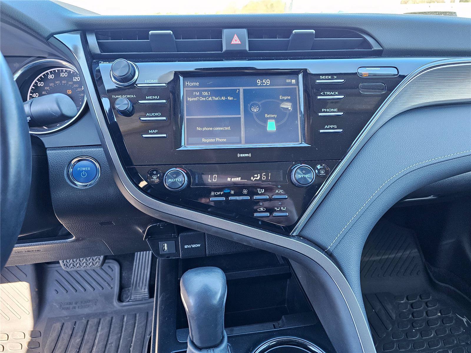 Used 2020 Toyota Camry SE FWD image 24