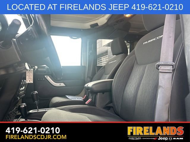 Used 2017 Jeep Wrangler Unlimited Rubicon w/ Connectivity Group AWD/4WD image 18