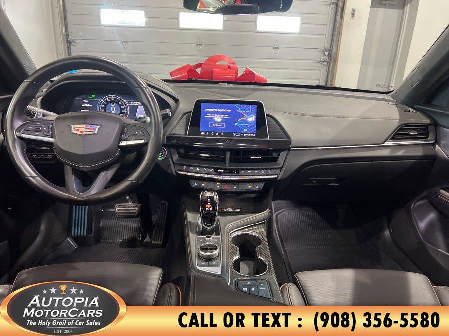 Used 2022 Cadillac CT4 V RWD image 24