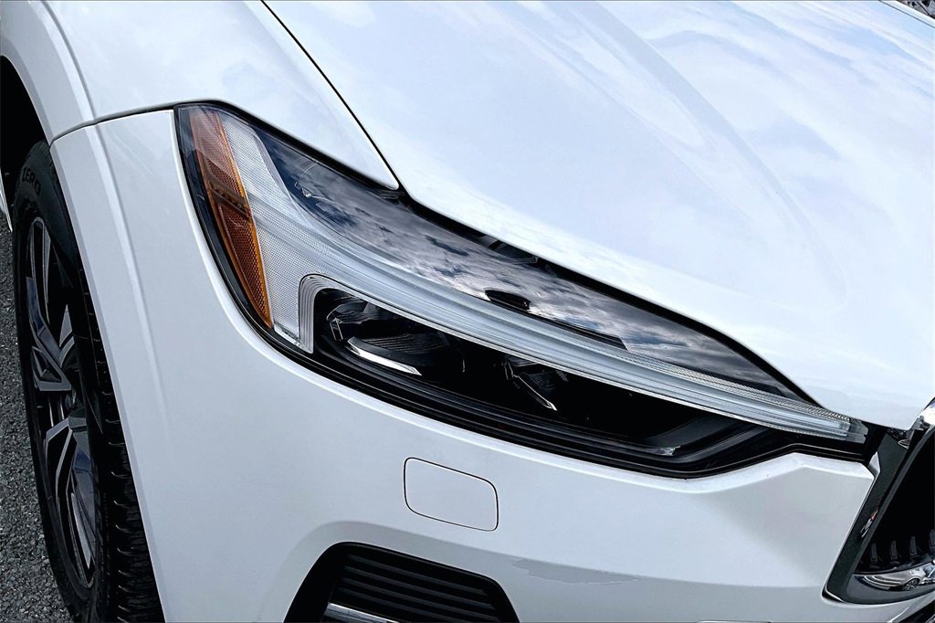 Certified 2023 Volvo XC60 B5 Core image 31