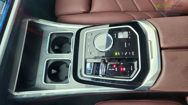 Used 2024 BMW i7 xDrive60 AWD/4WD image 58