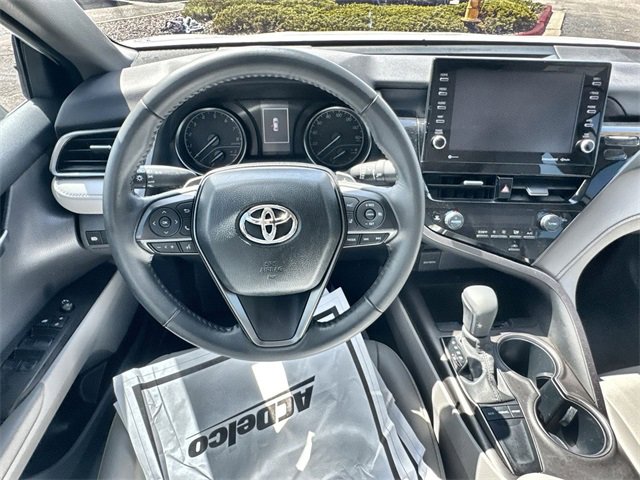 Used 2023 Toyota Camry SE image 16