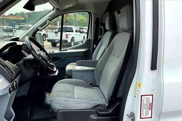 Used 2018 Ford Transit 250 130 Low Roof image 27