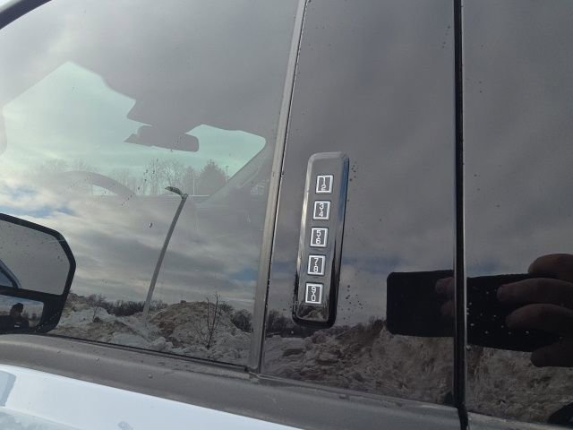 Used 2024 Ford F250 Lariat w/ Lariat Ultimate Package image 29