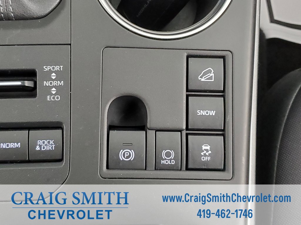 Used 2024 Toyota Highlander LE image 23