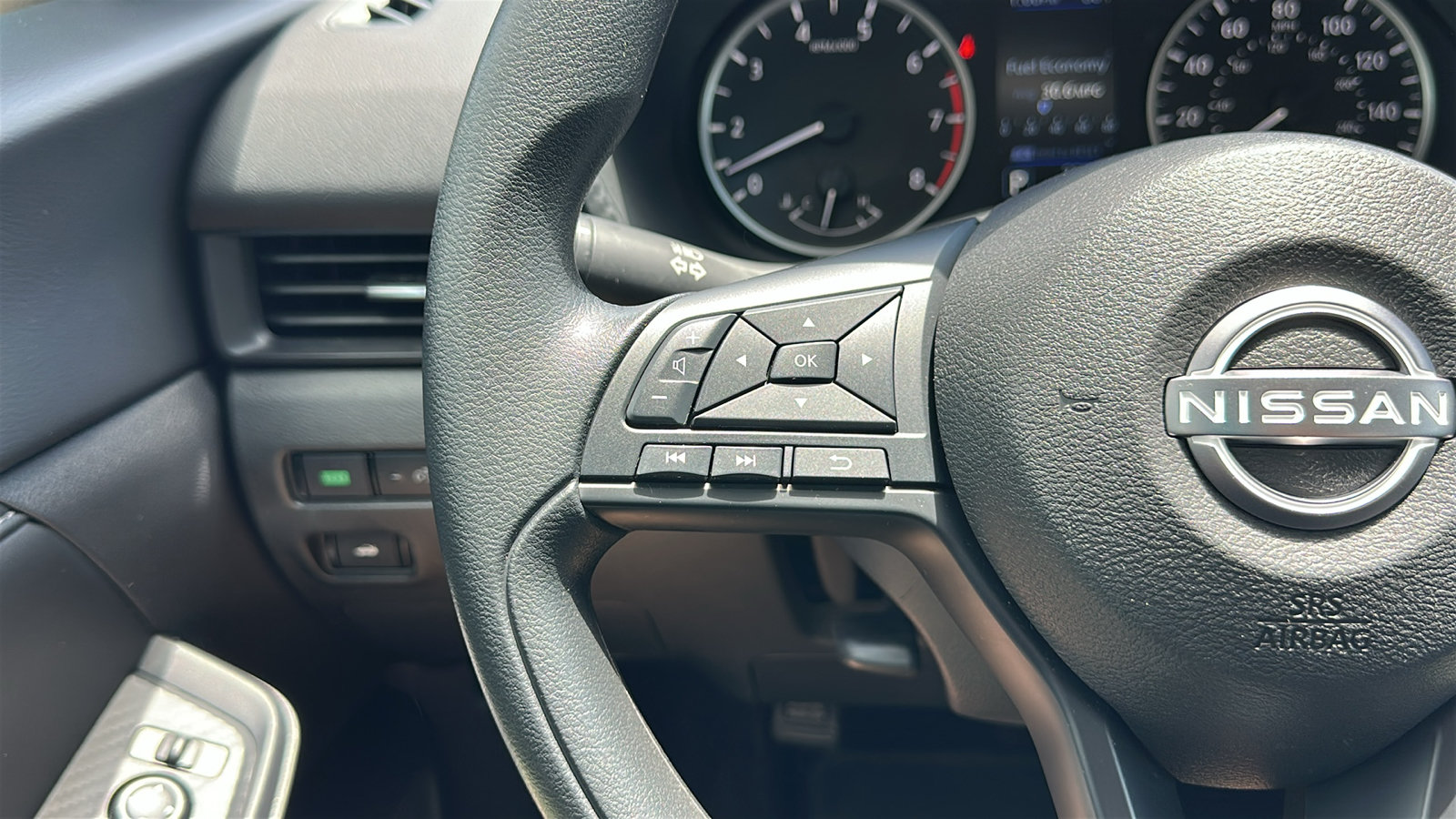 Certified 2024 Nissan Sentra S FWD image 14