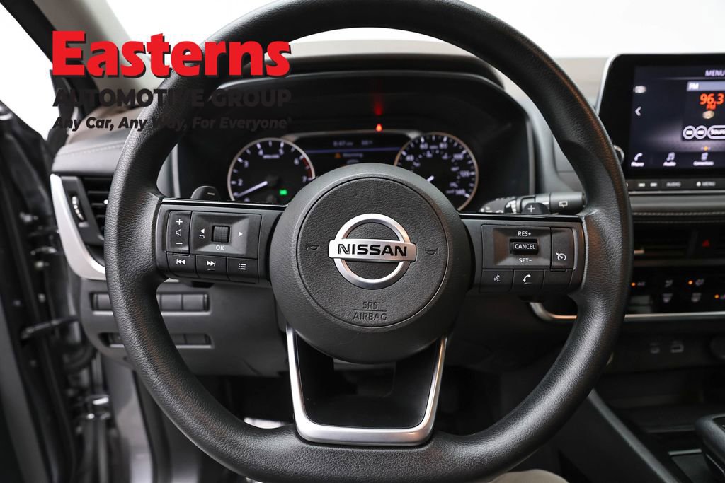 Used 2021 Nissan Rogue S AWD/4WD image 10