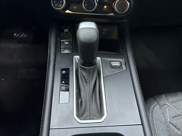 Used 2025 Nissan Kicks SV image 14