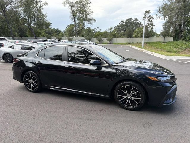Certified 2024 Toyota Camry SE w/ Convenience Package FWD image 1