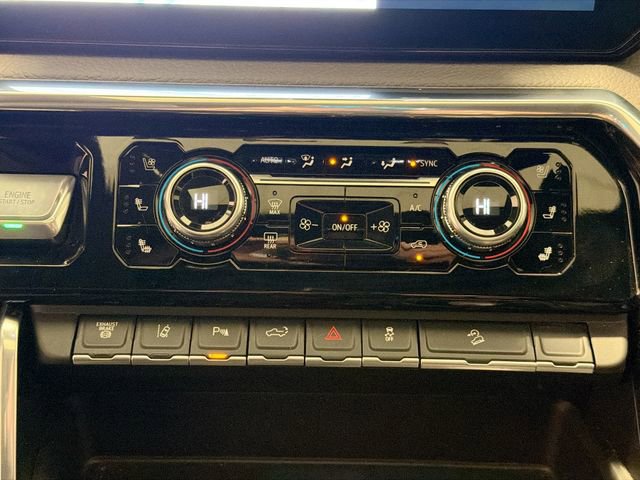 Used 2025 GMC Sierra 3500 Denali w/ Denali Reserve Package AWD/4WD image 16