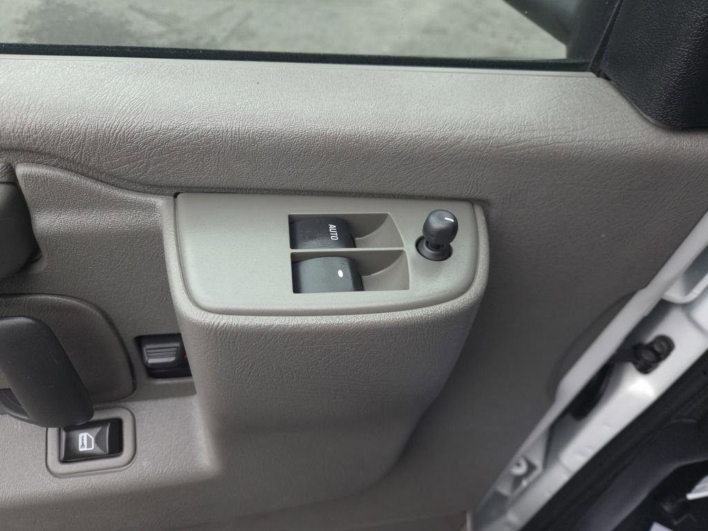 Used 2019 GMC Savana 3500 w/ Power Convenience Package image 13