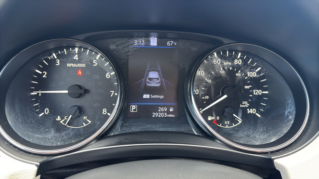 Used 2021 Nissan Rogue Sport SL w/ Premium Package AWD/4WD image 11