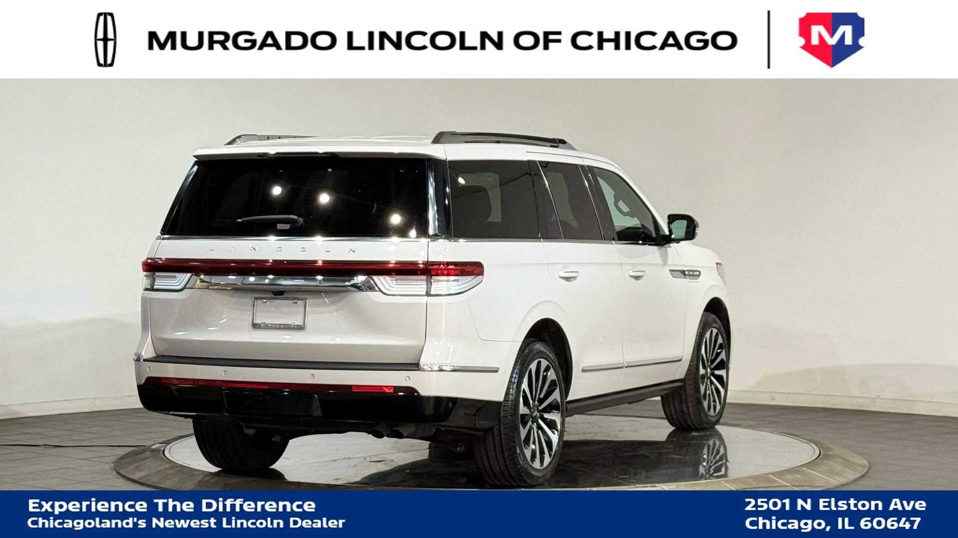 Used 2023 Lincoln Navigator Reserve AWD/4WD image 8