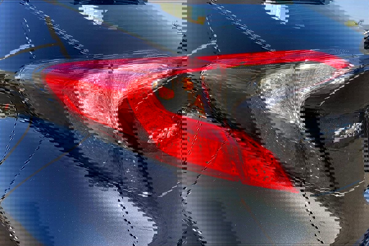 Used 2018 Toyota C-HR XLE image 15