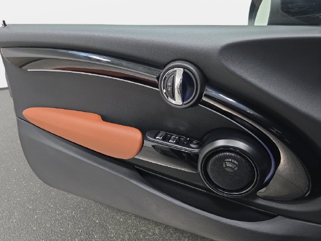 Certified 2024 MINI Cooper S FWD image 21