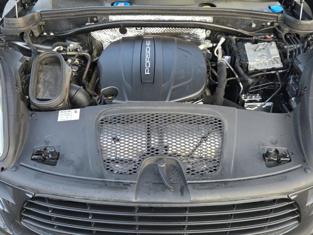 Used 2020 Porsche Macan image 29