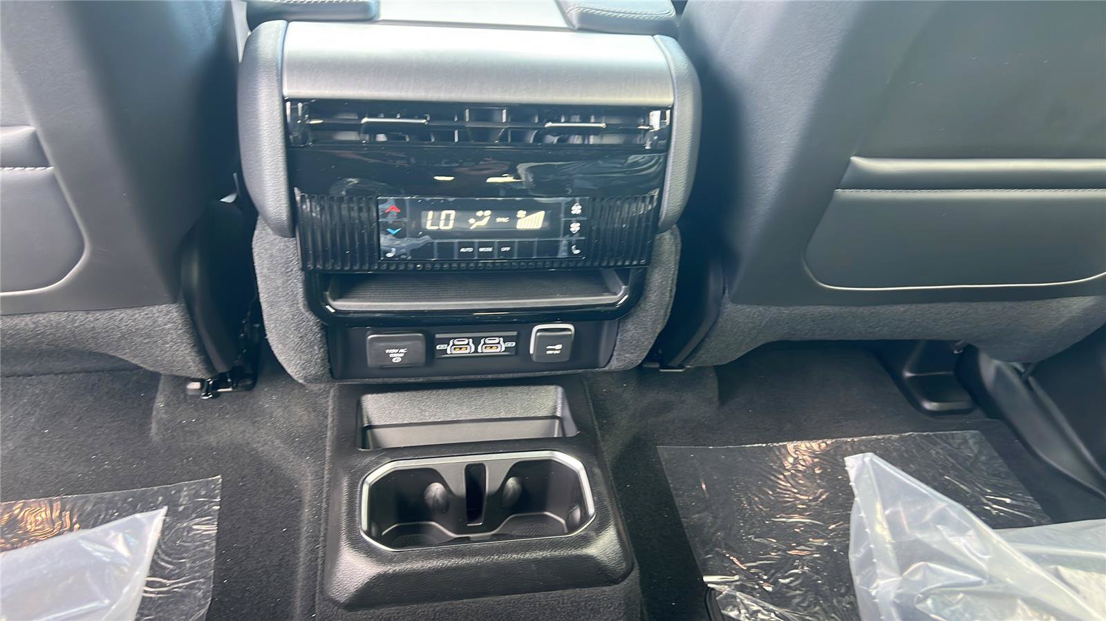 New 2026 Jeep Grand Wagoneer Limited AWD/4WD image 44