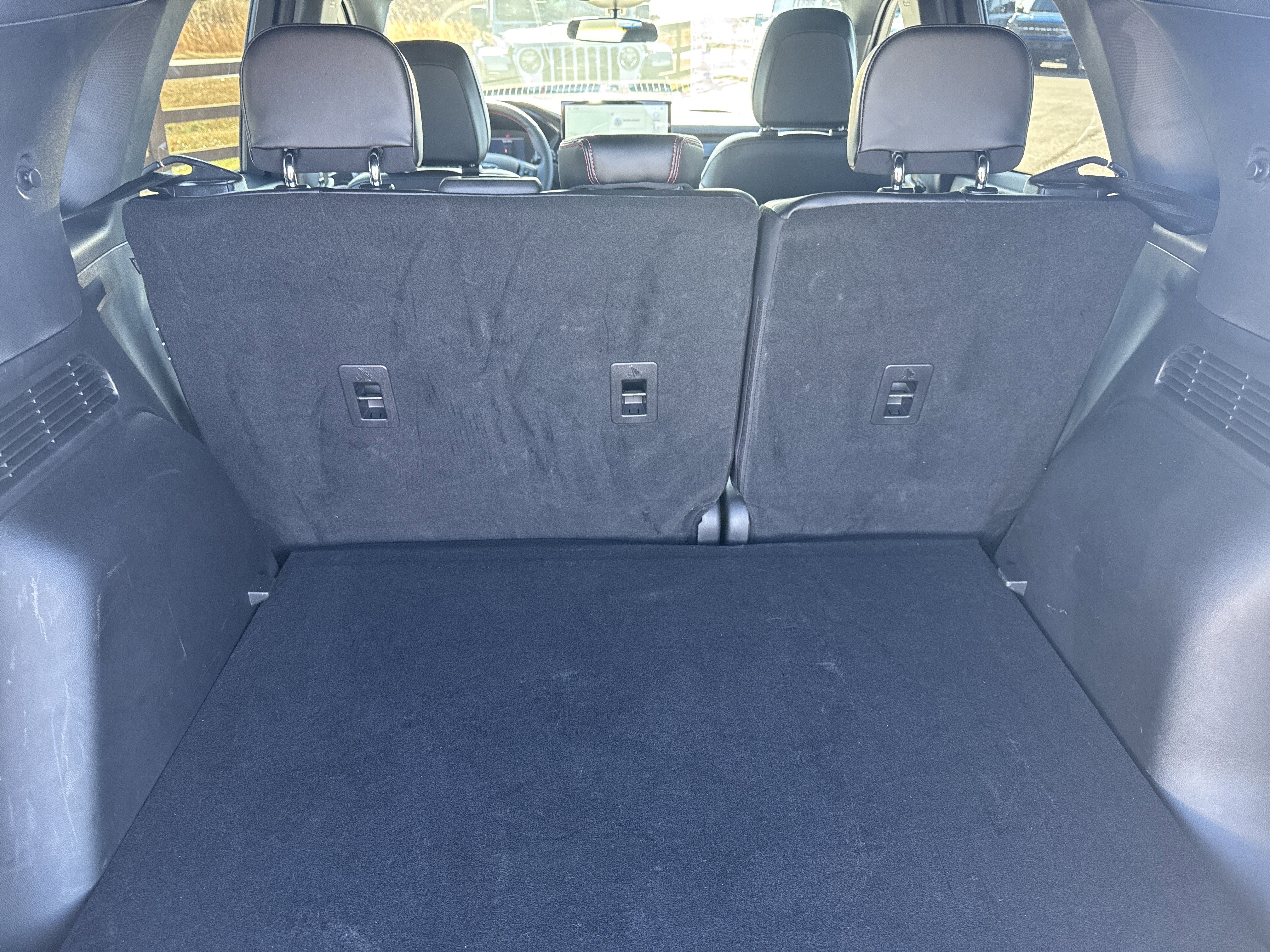 Used 2025 Ford Escape ST-Line w/ Equipment Group 301A image 18