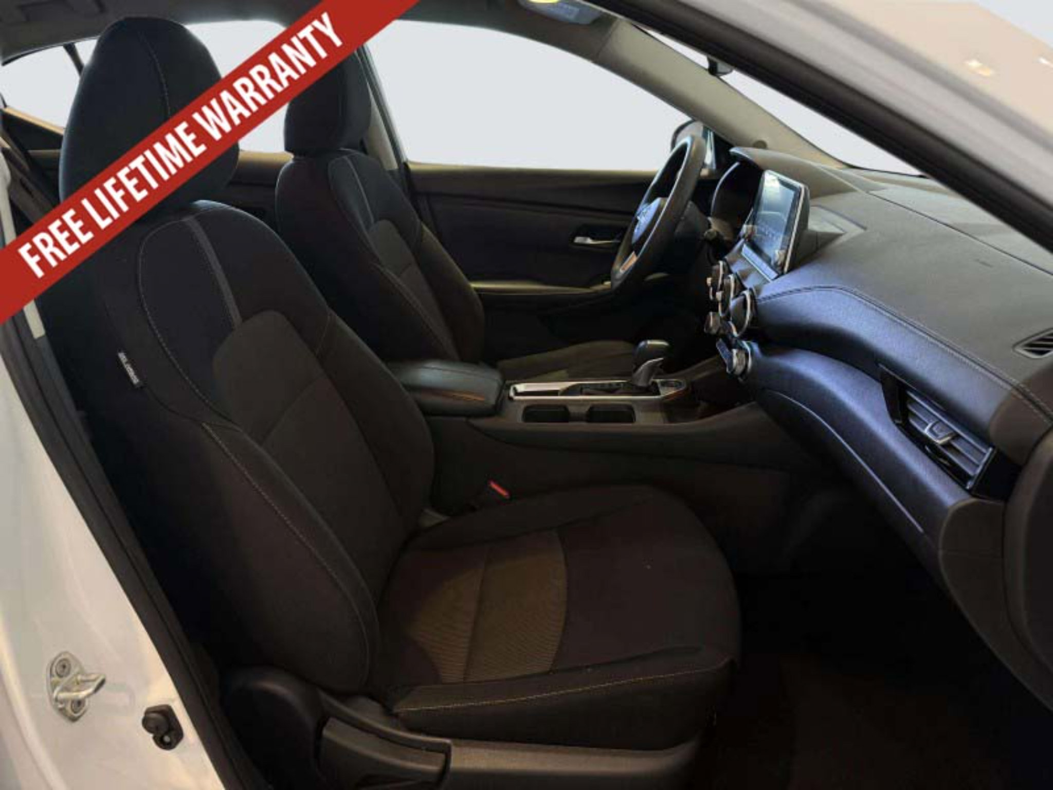 Used 2025 Nissan Sentra SV FWD image 30
