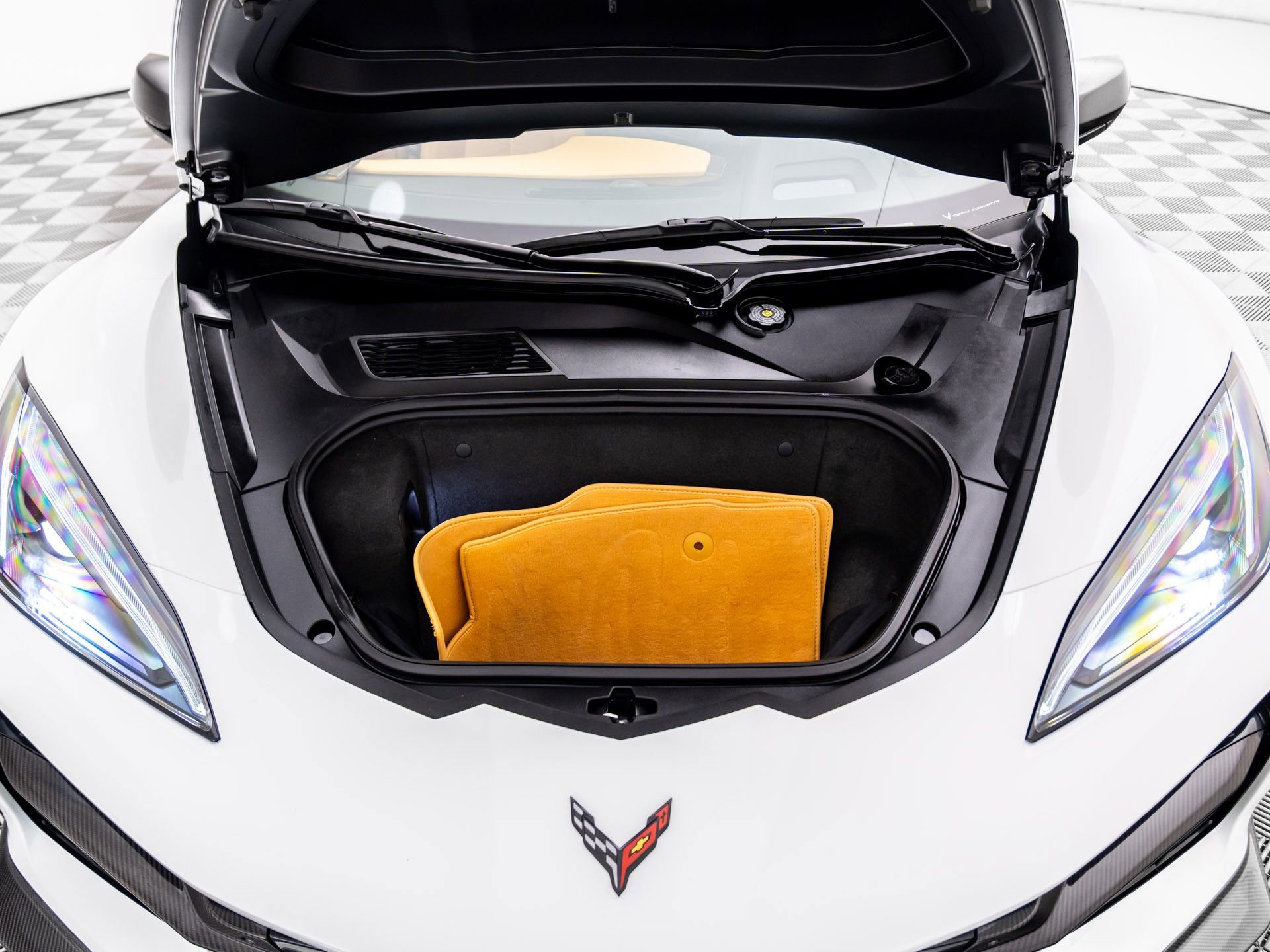 Used 2024 Chevrolet Corvette Z06 w/ Stealth Interior Trim Package image 27